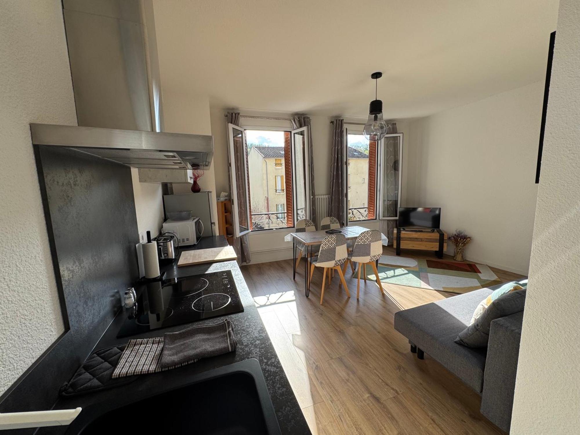 Appartement Le Madargue Idealement Place Châtel-Guyon Exterior photo